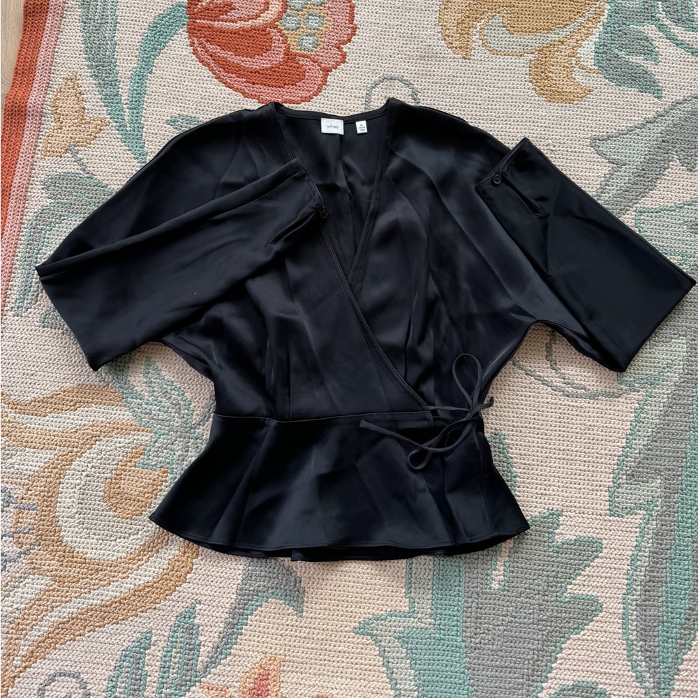 Wilfred/Aritzia black blouse